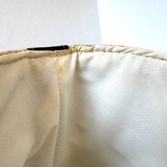 Charm and Luck Straw/Leather Summer Tote/Bag w/Side Fringe/Magnetic Closure - Picture 10 of 16